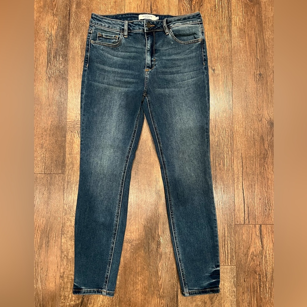 Hidden skinny jeans.